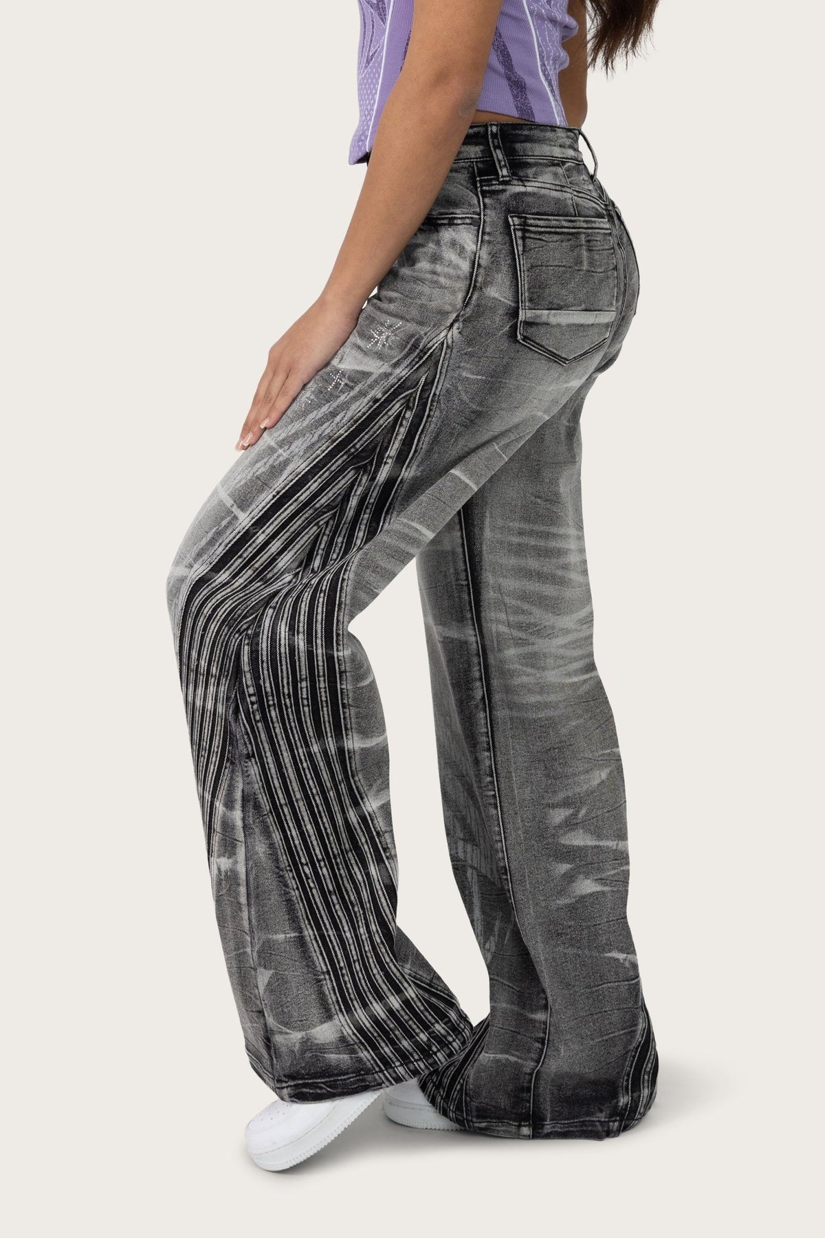 Smoke Rise Printed Wide Leg Jeans - Crystal Black - view 3
